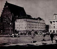 17_plac_wolnosci_1970.jpg (810850 bytes)